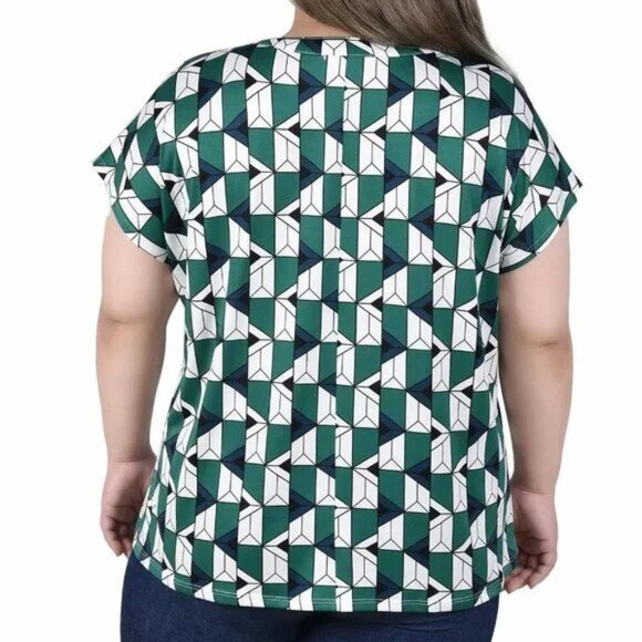 NY Collection Plus Size Short Sleeve Top Grommet Neckline Kelly Green Sz 1X NWT - Picture 2 of 2